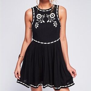 Free People Birds of a Feather‎ Embroidered Dress Size 4 Western, Boho, Wedding